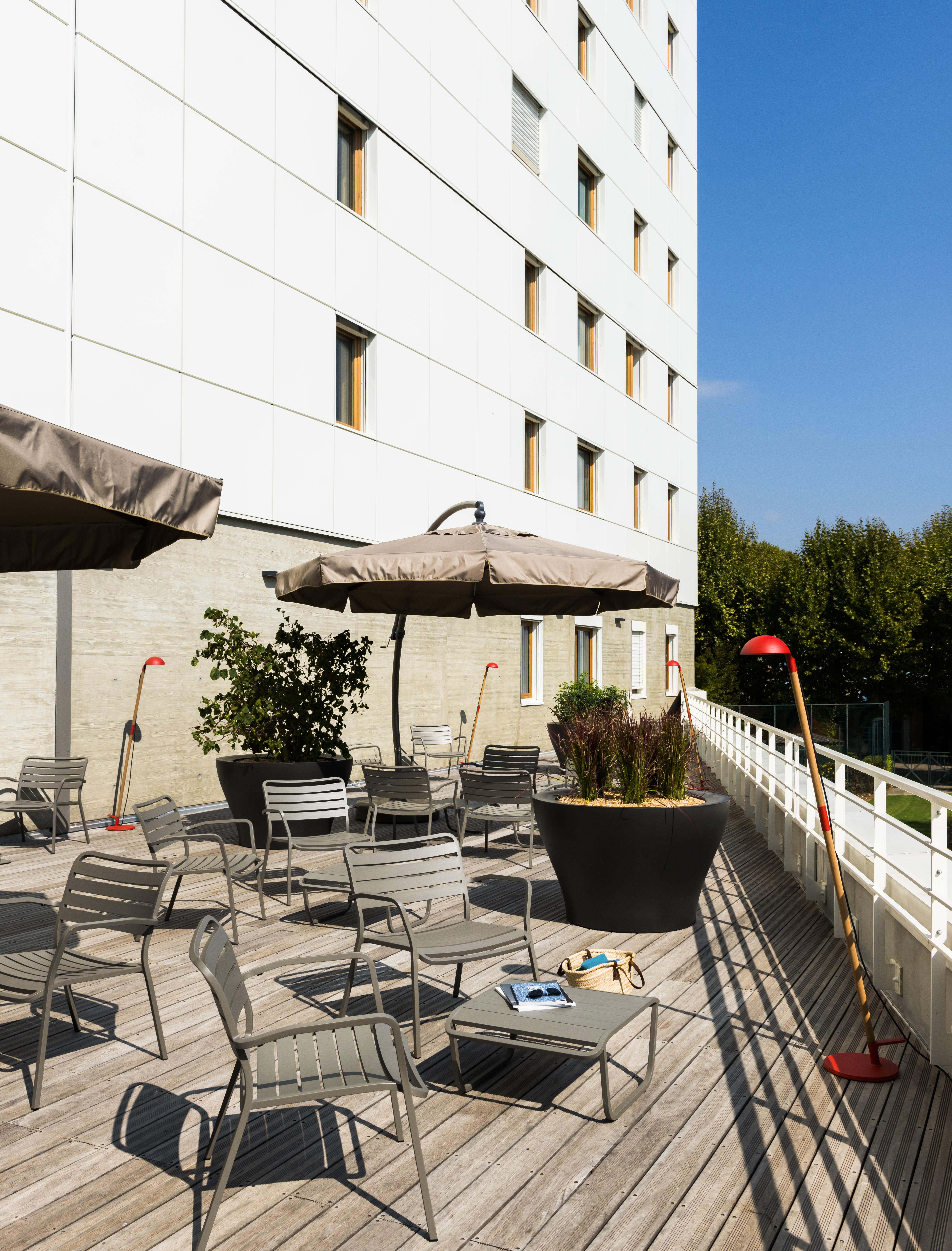 Okko Hotels Grenoble Jardin Hoche מראה חיצוני תמונה