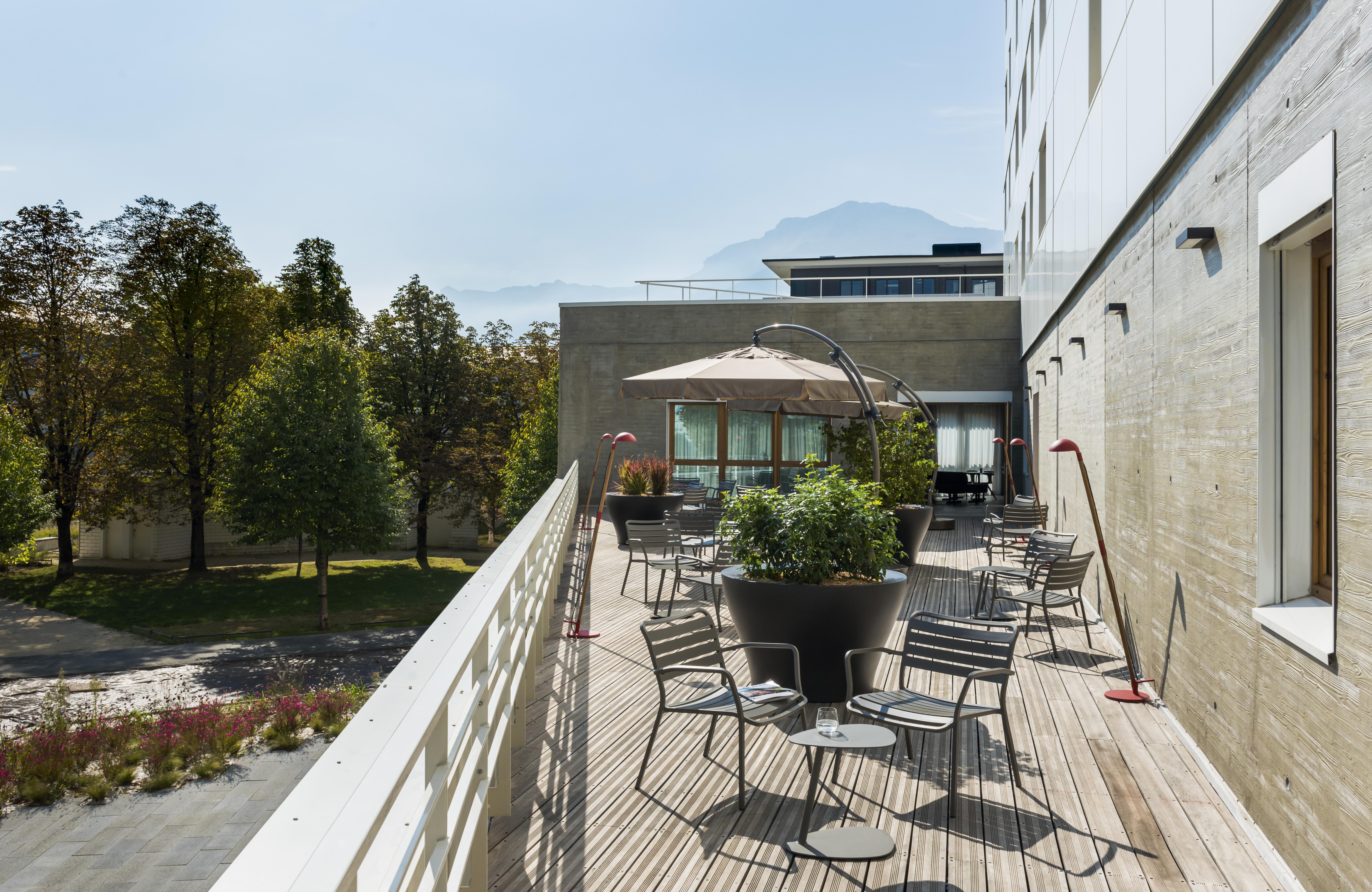 Okko Hotels Grenoble Jardin Hoche מראה חיצוני תמונה